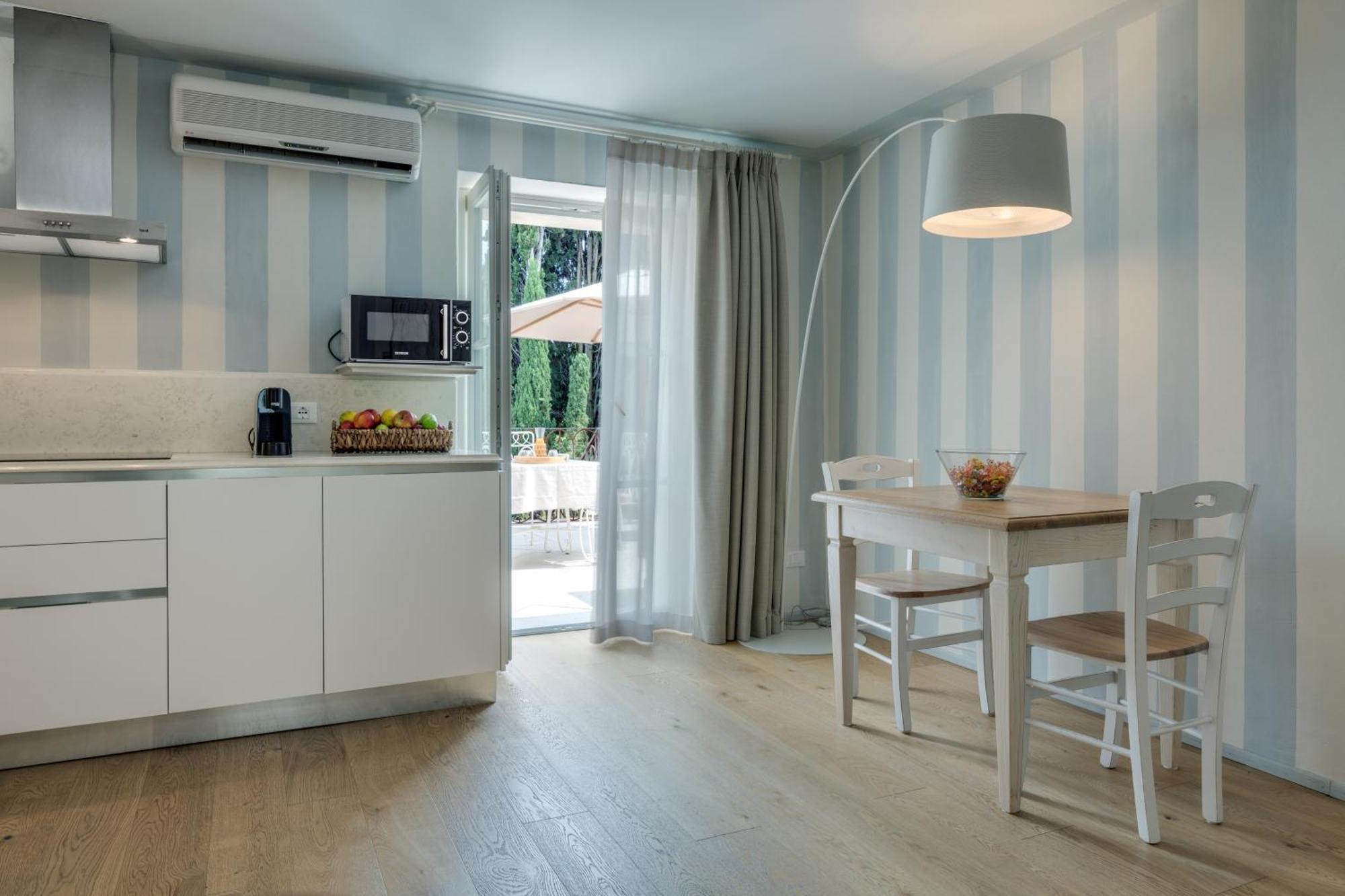 Rambaldi Apartments In Casa Nr 6 With Shared Terrace Бардолино Экстерьер фото